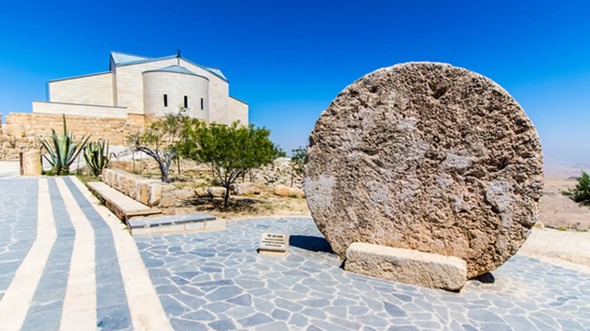 Day 4 - Mount Nebo - Madaba - Shobak - Petra